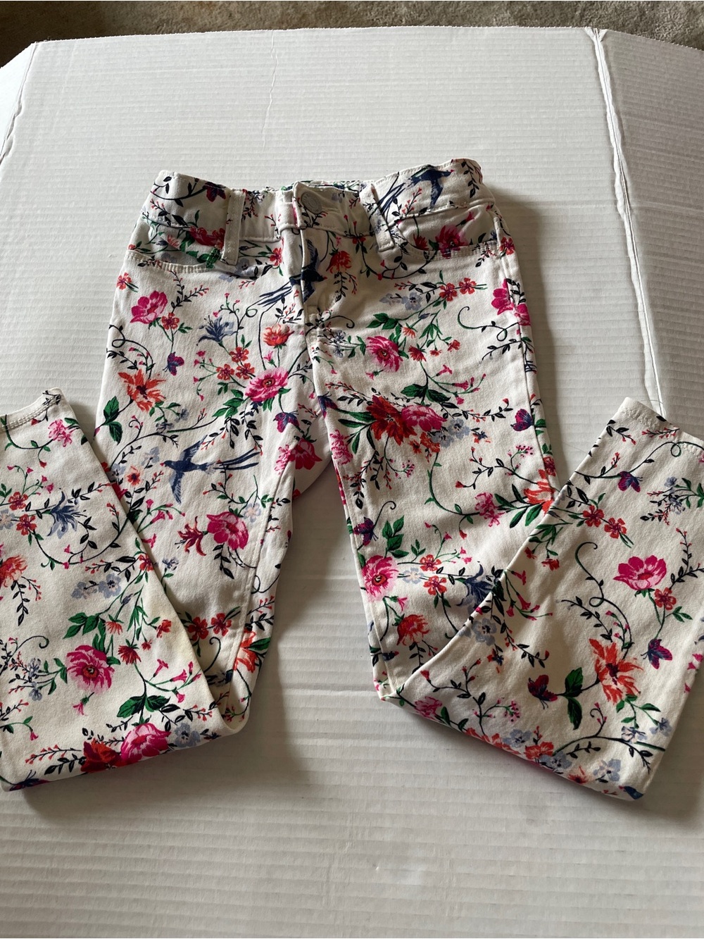 Old Navy Jeggings Floral Print Skinny Jeans - White Background